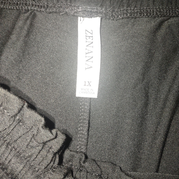 Drawstring Waist Paperbag Shorts - Picture 2 of 4